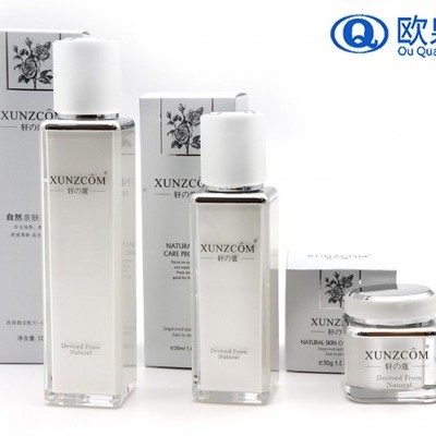 化妝品廠(chǎng)家:護膚品疊加使用的注意事項